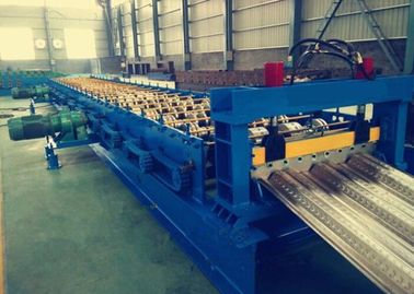 Cina 18.5KW Bergelombang Deck Roll Forming Machine Mudah Di Instalasi pemasok