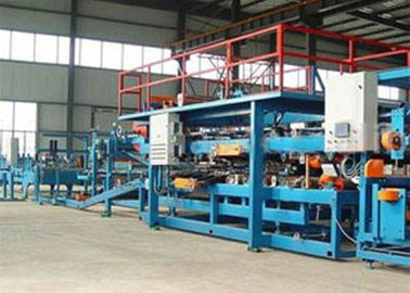 32KW Sandwich Panel Roll Forming Machine Dengan 0 - 3.8m / Min Working Speed pemasok